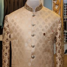 Be royal in your own fashion, so get customize this Uomo Attire's luxurious #prince #coat with micro embellishments on the sleeves and collar for a royal look. - Micro hand embellishment for luxurious touch - Color is absolutely stunning For online prices plz visit: https://uomoattire.com/ or ☎️ Call/WhatsApp on +92300-7668666 / 0300-7618666 Coat For Wedding, Prince Suit, Hand Embellishment, Prince Coat, Indian Men Fashion, Royal Look, Abayas Fashion, Call Whatsapp, Suit Fashion