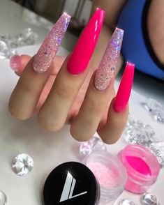 Hot Pink Nails With Glitter, Pink Nails With Glitter, Bright Pink Nails, Nails With Glitter, Hot Pink Nails, Drip Nails, Bling Acrylic Nails, Coffin Nails Designs, Fire Nails