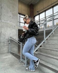 Nike Dunk, Trendy, Cute Low Shoes, Fashion #panda #women #shoes #nike White Nike Outfit, Low Dunks Outfit, Dunk Low Outfit Women, Nike Dunk Outfit, Dunks Outfit Woman, Dunk Outfits, Nike Women Outfits, Panda Outfit