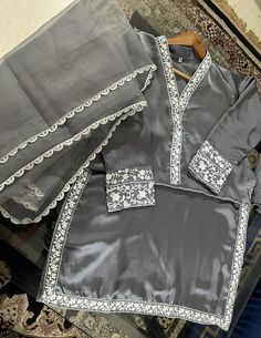 Simple Abaya Designs, Simple Abaya, Pretty Dresses Casual, Simple Dress Casual, Organza Lace, Silk Shirts, Pakistani Clothes, Eid Outfit, Dresses Design