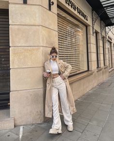 White Beige Winter Outfit, Beige With White Outfit, Beige Aesthetic Outfit Winter, Outfits With Beige Combat Boots, Beige Style Aesthetic, Beige Spring Outfit, Trouser And Boots Outfit, Monochromatic Outfit Cream, White Trousers Outfit Aesthetic