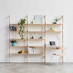 #bookcase #bookshelf #books #bookstagram #interiordesign #furniture #kitabr #bookshelves Small Desk Area, Home Office Set Up, Desk Units, Office Shelving, Display Area, Black Shelves, Modular Shelving, Salon Interior Design, Shelving Systems