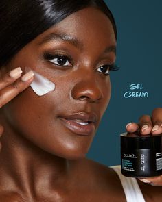 Hydrate. Replenish. Protect. Recommended for oily-to-combination melanin rich skin types. This Oil-Free Hyaluronic Gel Cream moisturizer is fast absorbing, instantly refreshing, and delivers deep hydration to melanin-rich skin for all day moisture! Key ingredients work synergistically: Hyaluronic Acid helps skin lock in moisture and reduce the appearance of fine lines and wrinkles by creating a plumping effect. Plus, it helps skin look smoother in tone and texture with enhanced clarity. DuraQuen Darker Skin Tones, Natural Hydration, Tartaric Acid, Cream Moisturizer, Grape Seed Extract, Skincare Brand, Best Moisturizer, Glycolic Acid, Gel Cream