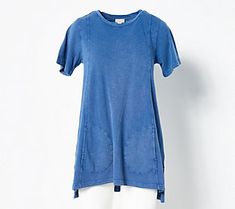 Pretty and polished, relaxed and refined, this sun-faded cotton top looks just divine with leggings, skinny jeans, or capri joggers and your favorite pair of comfortable kicks. From LOGO by Lori Goldstein®. Casual Pre-washed Tops For Spring, Pre-washed Short Sleeve Tops For Summer, Relaxed Acid Wash Tops For Summer, Acid Wash Soft-washed Tops For Loungewear, Spring Loungewear Washed T-shirt, Comfortable Acid Wash Top For Loungewear, Summer Loungewear Washed T-shirt, Relaxed Fit Stonewashed Tops For Fall, Fall Stonewashed Relaxed Fit Tops