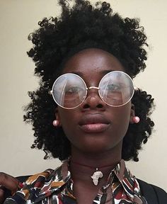 American Hairstyles, Pelo Afro, Women's Hairstyles, Natural Hair Inspiration, Afro Punk, We Are The World, Hair Crush, Arte Inspo, Natural Hair Journey