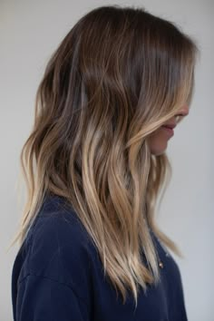 Loved In Brunette Balayage, Blond Brunette Hair Balayage, Beachy Balayage Brunettes, Brown And Blonde Balayage Mid Length, 2024 Hair Colors For Women, 2024 Highlights Hair, Undone Blonde Hair, Lived In Color Brunette, Warm Balayage Brunettes