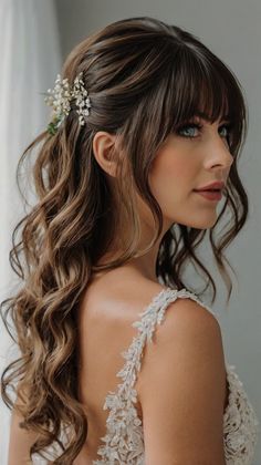 🔮 Beautify the Must-Try wedding hairstyles half length with bangs wedding hairstyles half length... Bangs Hairstyles Wedding, Moh Makeup, Grown Out Bangs, Party Hairdo, Makeup For Wedding, Cute Messy Buns, Hairstyle With Bangs, Growing Out Bangs