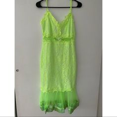 Never Worn Neon Lace Dress. Size Small. Ordered It From Amazon, Tried It On And It Was Too Big On Me But Its So Cute! Summer Green Lace Midi Dress, Spring Party Midi Dress In Light Green, Light Green Midi Dress For Spring Party, Spring Party Light Green Midi Dress, Yellow Lace Midi Dress, Dresses Lace, Green Yellow, So Cute, Lace Dress