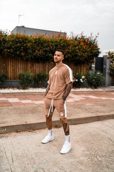 Mens Matching Short Sets, Summer Tomboy, Two Pieces Set Outfits, Dope Fits, Baggy Style, Urban Lifestyle, Summer Outfits Men, Tomboy Fashion