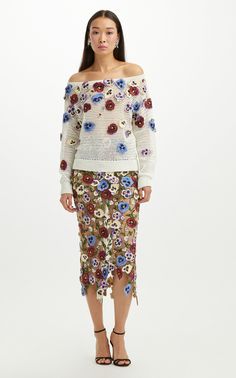 Floral-Appliquéd Off-The-Shoulder Crocheted Sweater By Oscar De La Renta | Moda Operandi Knitted Tops, Love Crochet, Floral Applique, Knit Or Crochet, Tops For Women, Crochet Sweater, Pansies, Moda Operandi, Floral Skirt