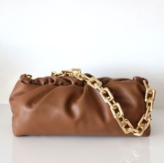 Chain Bag - Goldbar Unique Handbag, Chunky Gold Chain, Cloud Bag, Metal Straps, Drag Queens, Chain Crossbody Bag, Leather Gifts, Chain Bag, Chain Shoulder Bag