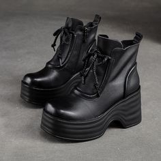 Chunky Platform Boots, Casual Summer Sandals, Platform Boots Women, Platform Boots Chunky, Winter Heels, Black Platform Boots, Casual Dress Shoes, Elegante Casual, Pu Heels