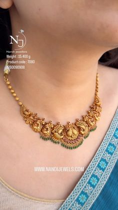 Nandi jewellers | Gold antic jewellery | Mysore | Gold pearl and emerald chain Weight : 3.290 grams Gold : 22 carat #pearl #chain #gold #jewelry #wedding #emerald #design #trending #reels… | Instagram Pearl Chain Gold, Video Engagement, Gold Jewelry Wedding, Emerald Chain, Antic Jewellery, Pretty Gold Necklaces, Indian Gold Necklace Designs, Fashion Jewelry Necklaces Gold, Cute Bride