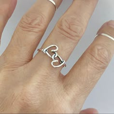 Sterling Silver Heart Knot Ring, Silver Ring, Boho Ring, Tie Knot Ring, Love Ring, Heart Ring, Dainty Ring, Friendship Ring, 925 Stamped Face Height: 12 Mm Material: 925 Sterling Silver Heart Knot Ring, Filigree Wedding Band, Ring Heart, Friendship Rings, Sterling Silver Cat, Diy Wire Jewelry, Thumb Ring, Jewelry Fashion Trends, Mom Jewelry