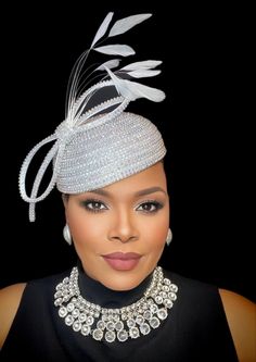 Dressy Hats For Women Classy, Church Hats For Women Classy, Fancy Hats Classy, Derby Hats Diy Ideas, Queens Outfits, Ladies Dress Hats