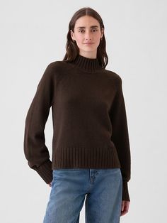 CashSoft Turtleneck Sweater Comfy Sweater Outfits, Corporate Fits, Brown Wool Sweater, 2024 Wishlist, Basic Sweater, Mock Turtleneck Sweater, Thick Sweater, Sweater Turtleneck, Turtle Neck Jumper