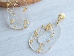 Lucite statement earrings #earrings White And Gold Resin, Lucite Earrings, Simple Silver Jewelry, Resin Jewelry Diy, Silver Jewelry Box, Earrings Acrylic, Earrings Big, Bold Earrings, Bar Stud Earrings