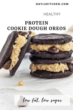 Superb Protein Cookie Dough Oreos to replace those store-bought versions. Healthy cookie dough Oreo cookies have biscuits and filling made with protein powder instead of sugar for a sugar-free recipe. Cookie Dough Oreo, Protein Cookie Dough, Healthy Cookie Dough, Protein Cookie, Protein Baking, Healthy Cookie, High Protein Desserts, Healthy Protein Snacks, Protein Bar Recipes