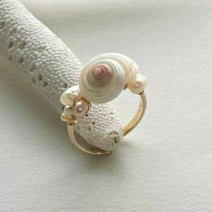 Seashell Ring, Ring Wire, Wire Ring, Shell Ring, Dope Jewelry, Etsy Gold Ring, Seashell Crafts, Funky Jewelry