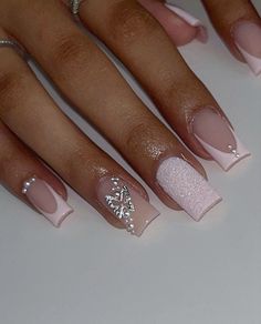 Summer Prom Nails, Square Acrylic Nails Designs Ideas, Short Nail Inspo Summer 2024, Acrylic Nails Graduation, Short Nail Ideas Summer 2024, Square Pink Nails, Graduation Nails, Finger Nail Art