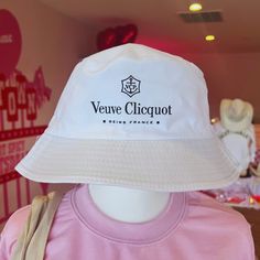 Sip, sip, hooray! These Veuve Clicquot Bucket Hats are the perfect accessory for a boat day full of popping champagne! Trendy White Mini Hat For Party, Popping Champagne, Sip Sip Hooray, Pop Champagne, Boat Day, Bucket Hat White, Veuve Clicquot, Bucket Hats, Girl Gang