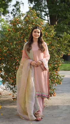 woman's outfit Punjabi Suits Nimrat Khaira, Girlish Punjabi Suits Designs, Girlish Suits Designs Party Wear, Aesthetic Punjabi Suits, Wedding Suit Women Punjabi, Nimrat Khaira Suits Designs, Peach Suit Indian, Nimrat Khaira Suits Latest, Traditional Punjabi Outfits