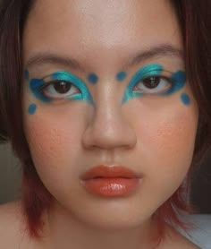 Eyeshadow Only Look, Fun Make Up Looks Eyeshadows, Makeup Colorful Creative, Color Analysis Tools Msfrizzleart, Artist Makeup Looks, Retro Futurism Makeup, Aliencore Makeup, Fun Eyeliner For Hooded Eyes, Lunar New Year Makeup Look