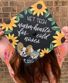 Vet Tech Graduation Cap, Tech Graduation Cap, Veterinarian Student, Hairstyles Graduation, Grad Cap Design, Vet Tech School