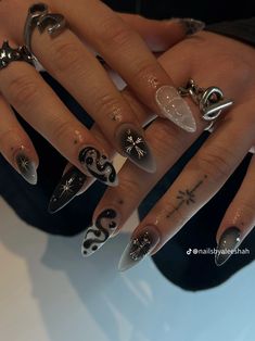 Exotic Nails, Pretty Acrylic Nails, Artificial Nails