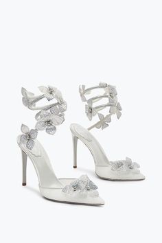 Floriane White Pump 105 White Pump, Extravagant Wedding, Ralph And Russo, Sandal Platform, Rene Caovilla, Shoes Flats Sandals, White Pumps, Loafer Sneakers, Shoe Boot Sandals