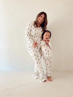 Our favorite pajamas are now available for women too! Elevate your sleepwear game with these Black &amp; White Lightning Bolt Women’s Bamboo Pajamas: lightweight, breathable bamboo fabric, featuring a fashionable black and white lightning bolt print. Super-soft and cozy, these pajamas are excellent for lounging, and ar Black And White Lightning, Baby Bow Hats, Nursing Pajamas, Delivery Gown, White Lightning, Diaper Bag Accessories, French Baby, Nursing Wear, Baby Sleep Sack