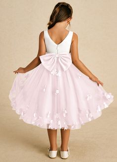 Sprout combines an enchanting A-line shape with a blend of tulle and matte satin. Its sweet scoop neckline and elegant V-back are complemented by a charming zipper closure and adorable bows, creating a delightful look for any little girl on a special occasion. Tea Length Flower Girl Dress, Pink Flower Girl, Tea Length Tulle, Pink Flower Girl Dresses, Military Ball Dresses, Sage Dress, Special Event Dresses, Lace Bride, Tulle Flower Girl