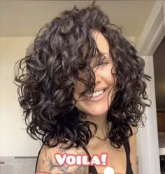 Collarbone Length Curly Hair With Layers, Medium Length Curly Hair With Layers Curls Wavy Bobs, Curly Layered Lob, Wavey Hair Styles Medium Length, Mid Length Curly Bob, Mom Haircut Curly Hair, Layered Bob For Curly Hair, Medium Length Curly Hairstyles Over 40, Shoulder Length Curly Bob Hairstyles