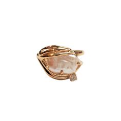 14k Yellow Gold Freshwater Pearl & Diamond Ring Freshwater Pearl Center And Diamond Stone On A Beautiful 14k Yellow Gold Ring. Hallmark: 14k Weight: 3.6 G/ 2.3 Dwt. Ring Size: 6.5 Shank: 2.3 Mm Size: 15.4 Mm X 12.6 Mm X 5.7 Mm # Of Diamonds: 1 Carat Weight: .04 Cts Clarity: Vs Color: J Very Good Condition, Professionally Polished. Will Come Packaged In A Gift Box Or Pouch (When Possible) And Will Be Shipped U.S. Priority Mail Insured. Ad051724/17kcs Pearl Diamond Ring, Biwa Pearls, Pearl And Diamond Ring, Jewelry Design Necklace, Pearl Diamond, Yellow Gold Ring, 1 Carat, Diamond Stone, Pearl Ring