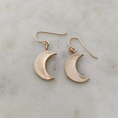 Whether you live in the Crescent City or you just love the way that little thumbnail moon sits in the sky, our crescent moon earrings are perfect for you! Louisiana Jewelry, The Crescent City, Crescent Moon Earrings, Moon Collection, Moon Pendant Necklace, Crescent City, Birthstone Bracelets, Birthstone Earring, Moon Earrings