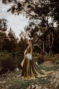 Introducing our exquisite collection of Boho-inspired maternity gowns, thoughtfully designed to make your maternity photoshoot a truly enchanting experience! 🌸✨ 👗 Elevate your Boho session with our stunning Boho dress, expertly crafted from the finest natural fabrics to ensure comfort and a seamless fit throughout your pregnancy journey. 📸 Capture the most beautiful moments with our curated selection of photo props, adding a touch of whimsy and charm to your maternity session. Your photographs will exude elegance and grace, reflecting the joy of this precious time in your life. 🤰 Embrace the ethereal beauty of our Vintage dress, a timeless piece that celebrates the essence of motherhood. Its delicate lace and flowing silhouette perfectly complement your radiant pregnancy glow. 🌿 At Ma Witchy Maternity Outfits, Maternity Dress Photography, Velvet Maternity Dress, Maternity Photoshoot Dress, Boho Velvet, Pregnant Dress, Maternity Dresses Photography, Maternity Long Dress, Photography Dress