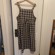 Very Versatile Dress That Is Light Weight Enough To Wear In The Summer But Easy To Layer For Fall And Winter. Linen Material. One Size Fits Most, Drawstring To Cinch Waist. Bust/Waist About 18.5", Length From Shoulder Is About 41". Last Picture Is Of A Similar Styled Dress With The Same Fit, For Reference. Casual Plaid Sleeveless Midi Dress, Casual Sleeveless Plaid Midi Dress, Plaid Sleeveless Midi Dress For Daywear, Knee Length Dresses Casual, Pink Sleeveless Dress, Midi Dress Formal, Denim Midi Dress, Reversible Dress, Midi Slip Dress