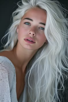 83+ Silver Hair Color Ideas for a Breathtaking Look! Snow Style, Pretty Vibes, Platinum Blonde Hair Color, Long White Hair, Grey Hair Inspiration