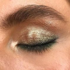 Eye Makeup Editorial, Makeup Editorial, Day Makeup Looks, Makeup Room, Kiss Makeup, Day Makeup, Eye Make