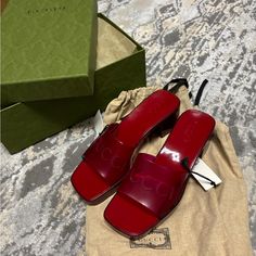 New Authentic With Box And Dust Bags. A Playful Twist On An Essential Style, The Slide Sandal Is Presented In Dark Red Rubber. Recalling '90s Style, A Chunky Heel And Embossed Logo Add A Retro Appeal. Embossed Gucci Logo Rubber Sole Mid-Heel 2.4" Heel Height With .8" Platform 24cm Insole Made In Italy Dark Red Color, Gucci Logo, 90s Style, Gucci Shoes, Mid Heel, Embossed Logo, Chunky Heel, Chunky Heels, Slide Sandals