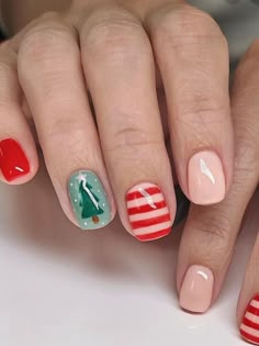 red and green combination Green And Red Nail Art, Pink Red And Green Christmas Nails, Christmas Nail Art Red And Green, Christmas Nail Green And Red, Green White And Red Nails, Pink And Green Holiday Nails, Pink And Green Christmas Nails, Nails With Christmas Tree