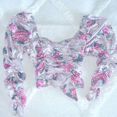 Gorgeous Never Worn Silver Satin Tie Back Sweetheart Pink Floral Top. Shabby Chic Pink Floral Top, Tie Backs, Pink Floral, Floral Tops, Shabby Chic, Womens Tops, Pink, Floral, Women Shopping