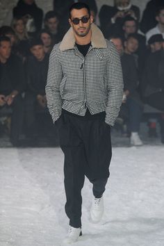 Men Fashion Week, Gq Fashion, How To Look Handsome, Ami Paris, African Men Fashion, Fall 2014, Vogue Paris, Clothes Collection