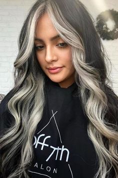 Money Piece Hair Silver, Money Pieces For Black Hair, Dark Hair With Lowlights And Money Piece, Hair Dye Ideas Money Pieces, Black And Blonde Short Hair Ideas, Dark Brown Hair With Ash Blonde Money Piece, Dark Brown Hair Grey Money Pieces, Ash Grey Money Piece Hair