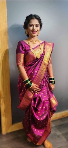 Purple Navari Saree Marathi Bride, Navwari Blouse Back Design, Navvari Sadi Pattern, Peshwai Nauvari Saree Look, Shalu Saree Maharashtrian, Navvari Sadi Look, Peshwai Look, Nauvari Saree Look