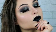 Modern Day Witch Makeup, Witchy Photoshoot Makeup, Coven Makeup Witches, Halloween Photoshoot Makeup, Dead Witch Makeup, Celestial Witch Makeup, Witch Make Up Halloween, Easy Witch Makeup Diy