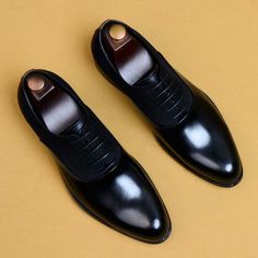 Dark Brown Dress Shoes, Mens Designer Dress Shoes, Formal Dress Shoes, Business Casual Shoes, Leather Formal Shoes, Brown Dress Shoes, Black Dress Shoes, Leather Brogues, Oxford Dress Shoes