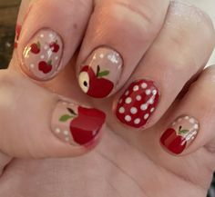 Short Animal Nails, Autumn Nails Ideas Short, Beabadoobee Inspired Nails, Short Natural Nail Designs Fall, Nail Polish Color Meaning, Funky Christmas Nails Design, Cute Nail Inspired, Short Nails Art Fall, Ladybug Acrylic Nails