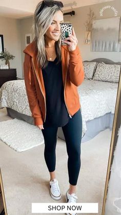 Athleisure Outfits for Women. Comfy Black Leggings Outfit. Leggings Outfit Comfy, Outfits For Leggings, Comfy Mom Outfits, Leggings Casual Outfit, Black Leggings Outfit Ideas, Black Leggings Casual, Leggings Outfit Ideas, Leggings Outfit Fall