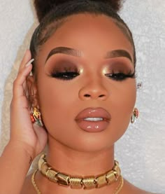 Natural Looking Makeup Black Women, Evening Makeup Looks For Black Women, Chocolate Makeup Looks Black Women, Neutral Eyeshadow Looks Black Women, Wedding Makeup Looks Black Women, Neutral Full Glam Makeup, Nude Lip Black Women, Brown Smokey Eye Makeup Black Women, Smokey Eye On Black Women